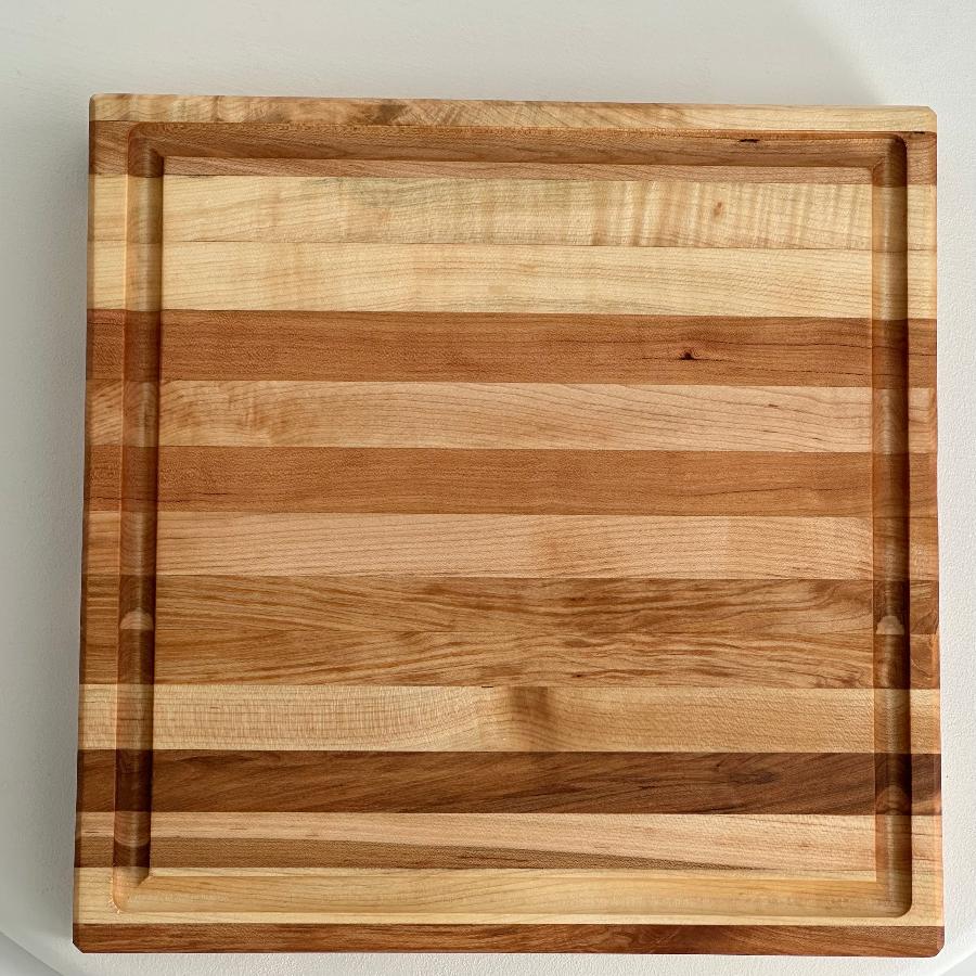 Cherry Edge Grain Cutting Block