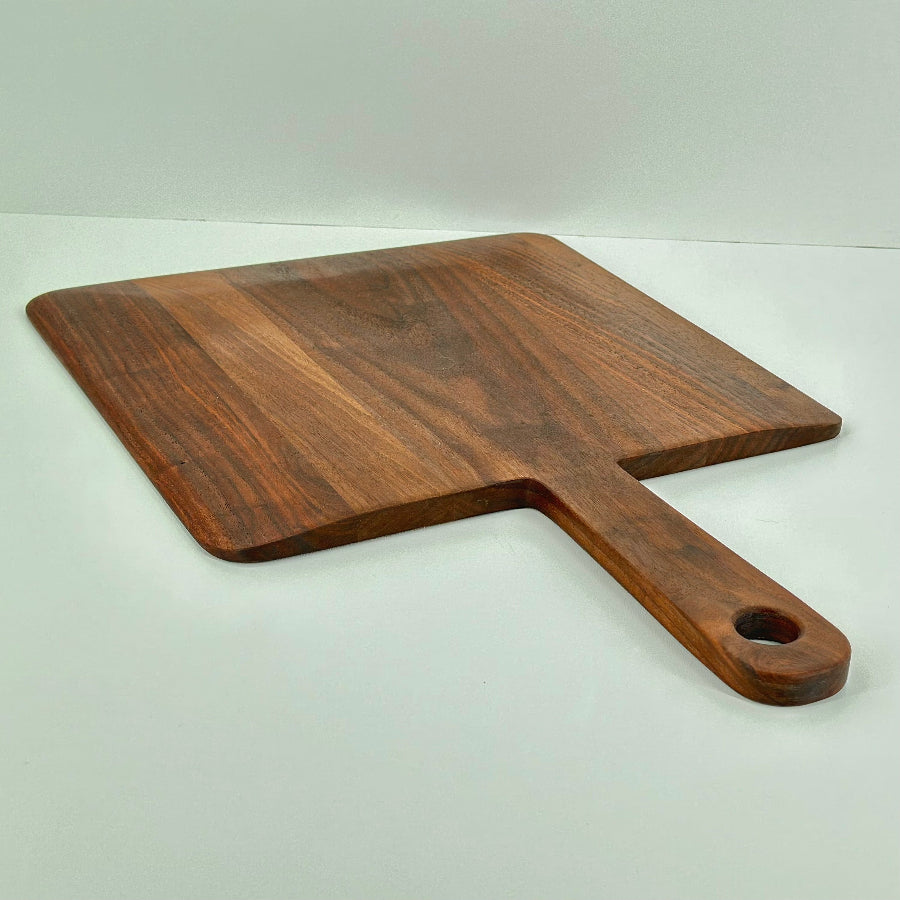 PIZZA PEEL IN WALNUT HARDWOOD