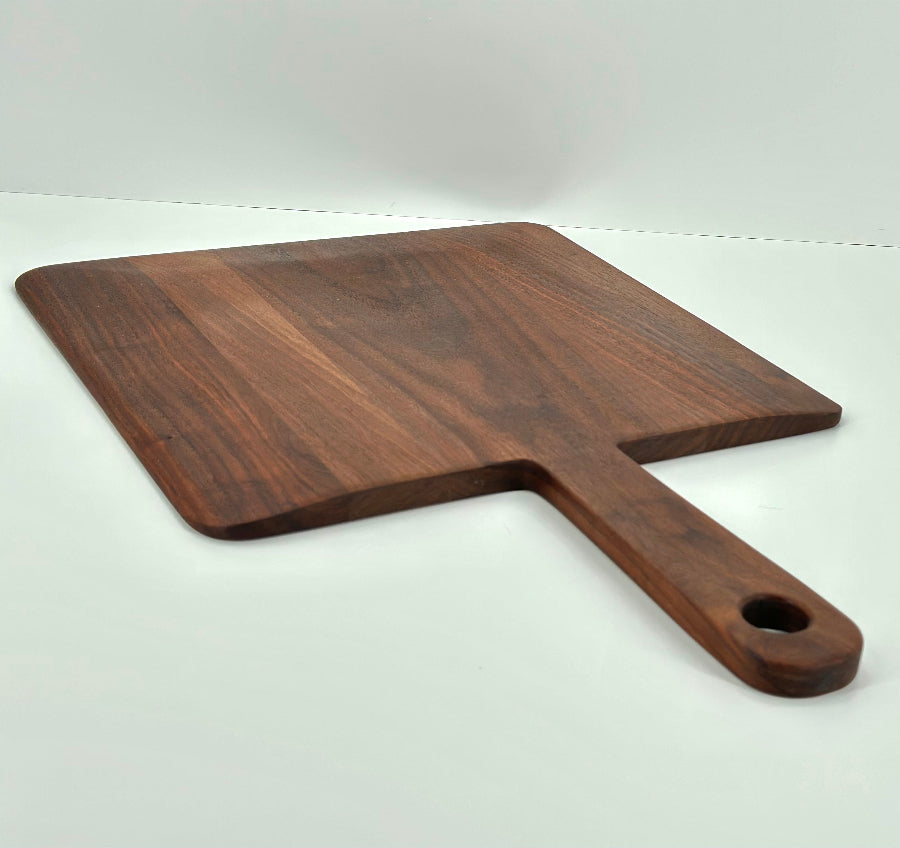 PIZZA PEEL IN WALNUT HARDWOOD