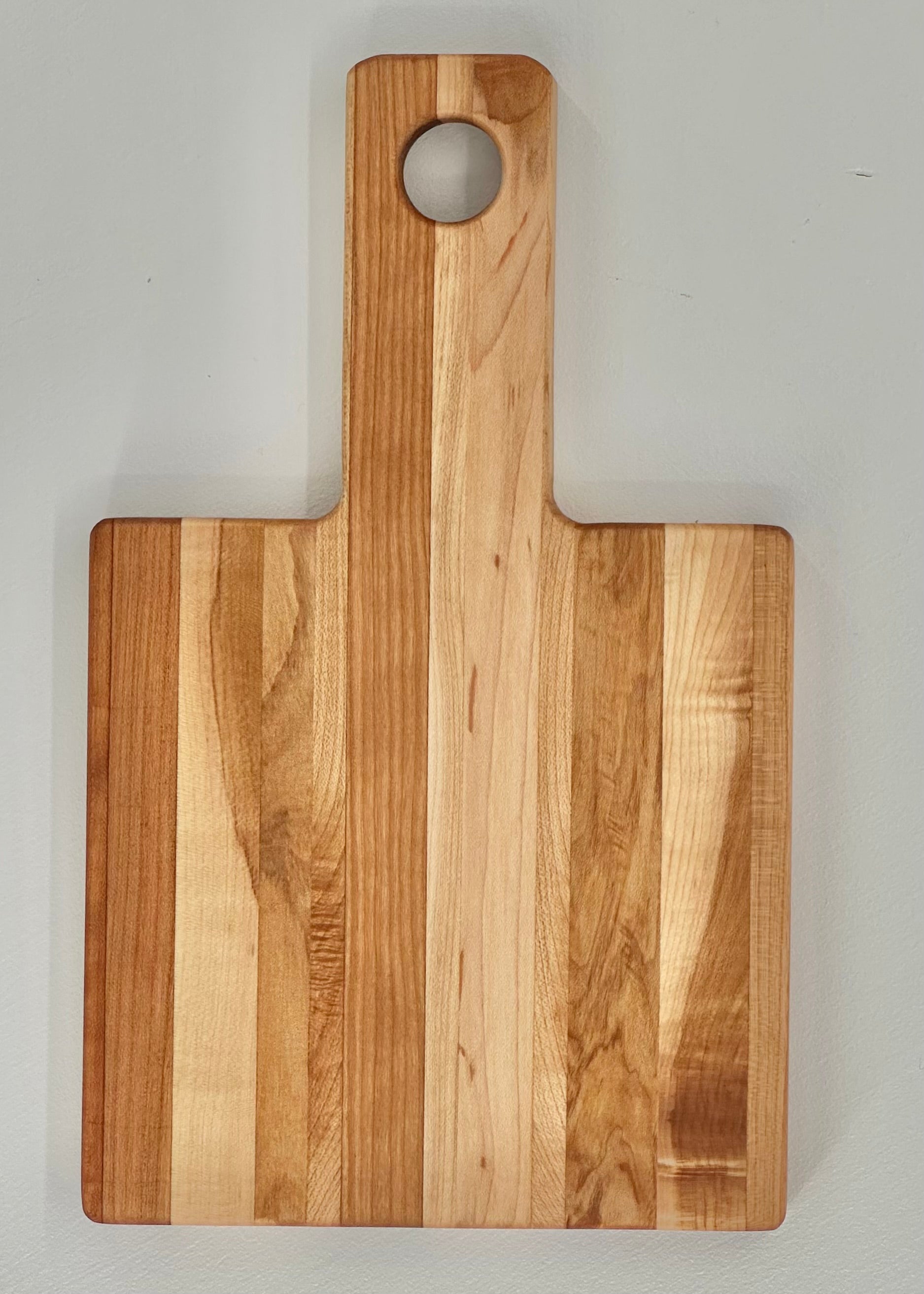 DRAWER-ABLE SQUARE PADDLE CUTTING BOARD